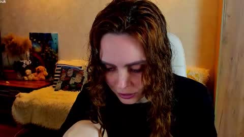 Gloria Wood online show from March 12, 2026, 6:25 pm