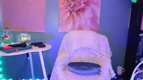 Gloria online show from September 12, 2025, 2:55 am