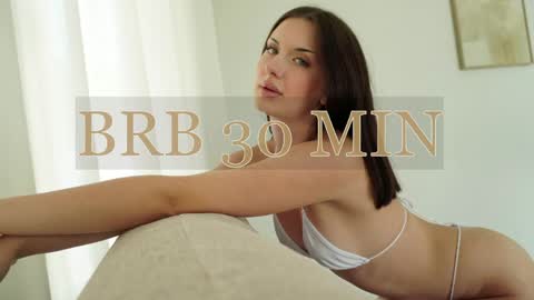 Snapshot of gloriamillss chatting on March 27, 2026, 8:26 am Gloria online show from March 27, 2026, 8:26 am