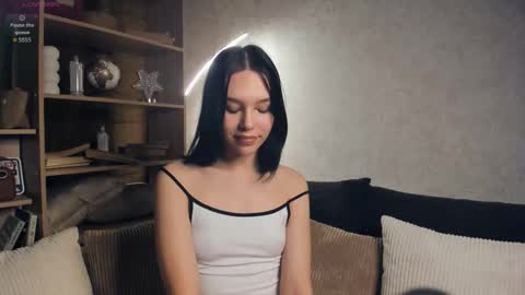 glory_mateas online show from September 11, 2025, 7:25 pm