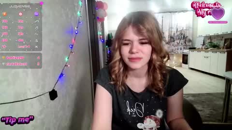 Snapshot of glossy_girl_1 chatting on January 1, 2025, 3:03 pm Roxy online show from January 1, 2025, 3:03 pm