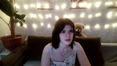 Snapshot of glossy_girl_1 chatting on November 10, 2025, 4:11 am Roxy online show from November 10, 2025, 4:11 am