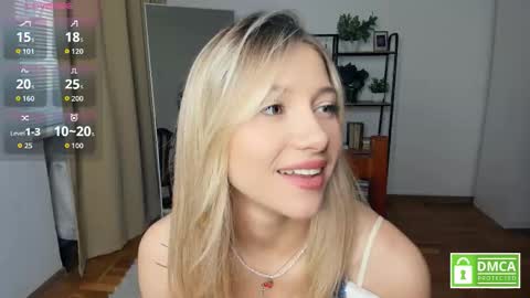 Snapshot of glossybabe_ chatting on October 19, 2025, 7:09 am Cherry online show from October 19, 2025, 7:09 am