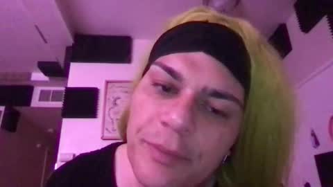 Glow Goddess online show from December 22, 2025, 1:41 pm