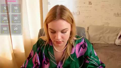 Snapshot of glow_margo chatting on July 7, 2026, 2:47 am Margo online show from July 7, 2026, 2:47 am