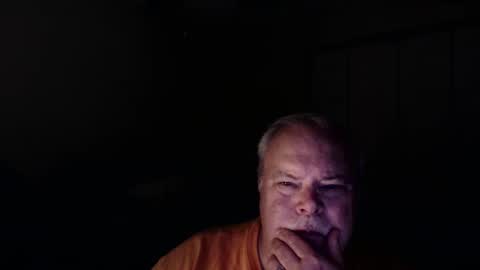 Snapshot of gmctruckguy chatting on April 29, 2026, 1:21 am gmctruckguy online show from April 29, 2026, 1:21 am