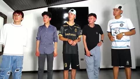 THOMAS AND DAMIAND online show from September 11, 2025, 6:19 pm