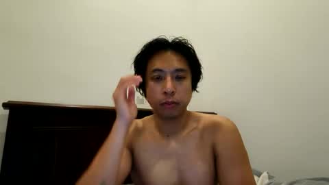 Snapshot of gnik8124 chatting on April 9, 2026, 10:20 am gnik8124 online show from April 9, 2026, 10:20 am