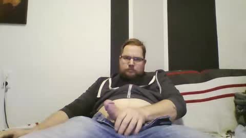 gnik_labinnah online show from December 16, 2025, 2:11 pm