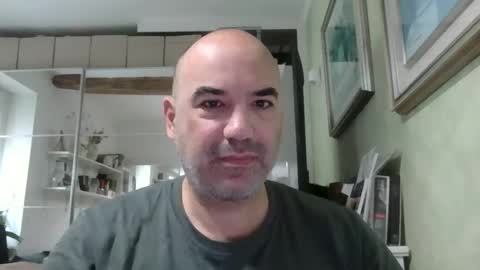 Snapshot of gnoffo77 chatting on May 15, 2026, 9:05 am Matte online show from May 15, 2026, 9:05 am