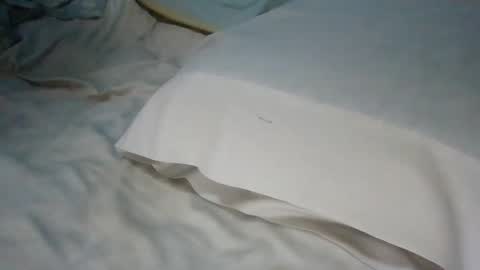 Snapshot of gnzurg chatting on October 18, 2025, 6:37 am gnz online show from October 18, 2025, 6:37 am