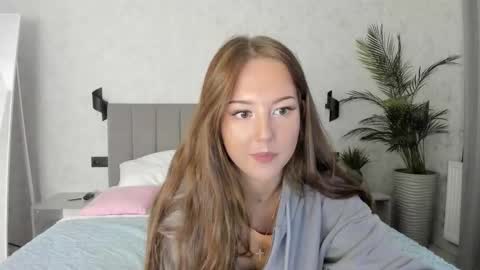 Snapshot of go0d_grl chatting on September 30, 2025, 1:32 am Lina online show from September 30, 2025, 1:32 am