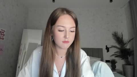 Snapshot of go0d_grl chatting on October 6, 2025, 9:40 am Lina online show from October 6, 2025, 9:40 am