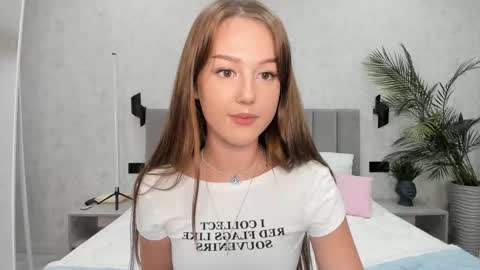 Snapshot of go0d_grl chatting on October 23, 2025, 8:46 am Lina online show from October 23, 2025, 8:46 am