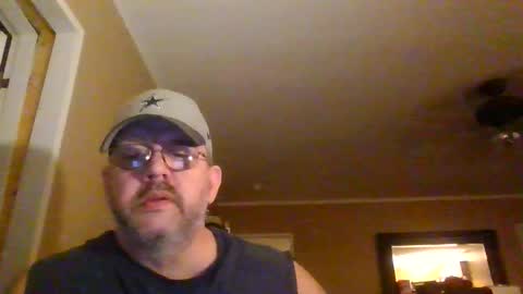 IDKIDCIDGAF online show from December 3, 2025, 1:24 am