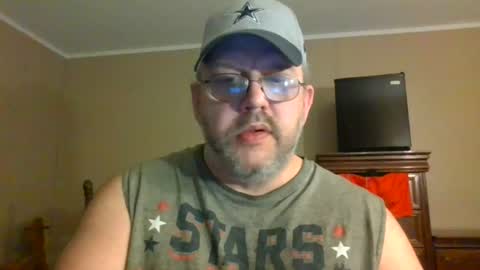 IDKIDCIDGAF online show from July 14, 2026, 2:05 am
