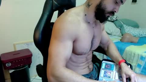 god hunkules online show from May 5, 2026, 4:37 pm