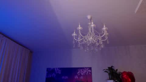 Goldie online show from November 21, 2025, 6:50 pm