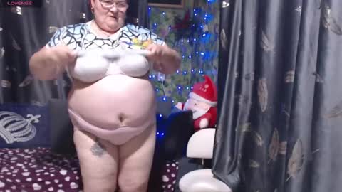 Goddess online show from January 1, 2025, 12:44 pm