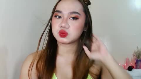 YOUR GODDESS ARIA online show from September 15, 2025, 4:23 am