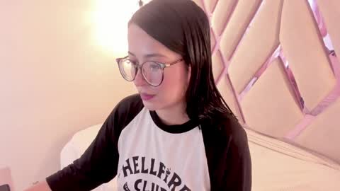Snapshot of goddess_martina chatting on April 8, 2026, 12:49 pm M A R T I N A online show from April 8, 2026, 12:49 pm