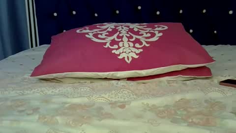 Snapshot of goddess_nanaya chatting on April 27, 2026, 3:37 am Goddess nanaya online show from April 27, 2026, 3:37 am