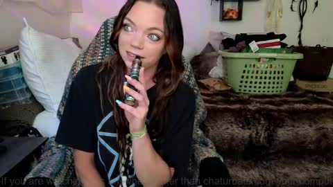 Snapshot of goddess_of_mars chatting on April 21, 2026, 2:56 pm Patricia Mars Goddess of Mars twitter thegoddessmindy online show from April 21, 2026, 2:56 pm