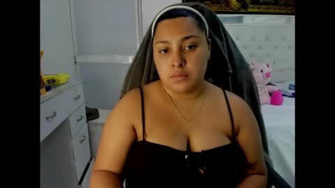 goddess_of_sissys online show from December 18, 2025, 6:19 am