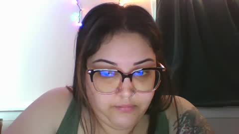 Snapshot of goddess_sereniity chatting on April 21, 2026, 2:01 pm goddess_sereniity online show from April 21, 2026, 2:01 pm