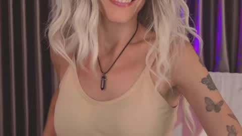 Snapshot of goddess_stars chatting on May 11, 2026, 3:07 pm Katarina online show from May 11, 2026, 3:07 pm