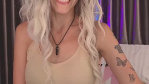 Snapshot of goddess_stars chatting on May 11, 2026, 4:04 pm Katarina online show from May 11, 2026, 4:04 pm