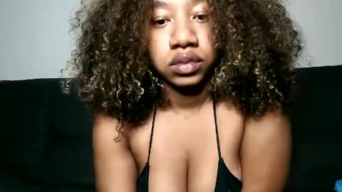 Snapshot of goddessdaisysky chatting on January 10, 2025, 1:41 pm Goddess Daisy Sky online show from January 10, 2025, 1:41 pm