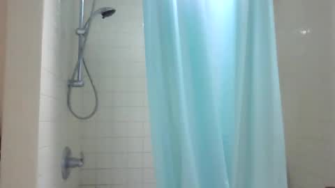 goddessdiiamond online show from March 18, 2026, 1:03 pm