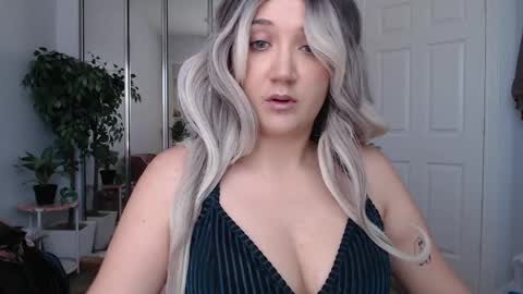 Snapshot of goddessemmy chatting on May 6, 2026, 7:08 pm Goddess Emmy online show from May 6, 2026, 7:08 pm