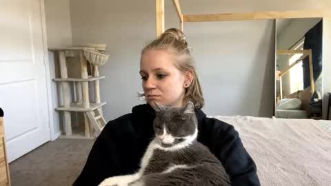 feyaa22 online show from January 9, 2025, 4:28 pm