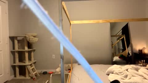 feyaa22 online show from January 10, 2025, 1:53 am