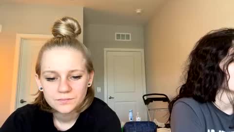 feyaa22 online show from January 26, 2025, 4:20 pm