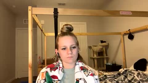 feyaa22 online show from January 30, 2025, 11:45 pm