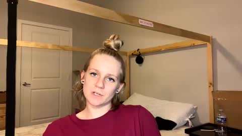 feyaa22 online show from February 2, 2025, 11:21 pm