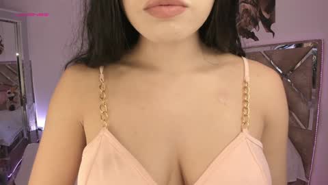 Snapshot of goddesslinda chatting on December 7, 2024, 11:12 pm Linda online show from December 7, 2024, 11:12 pm