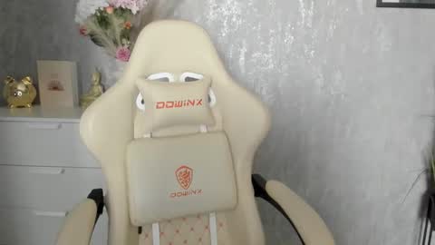 Snapshot of goddessmiaa chatting on May 20, 2026, 9:15 am Mistress online show from May 20, 2026, 9:15 am
