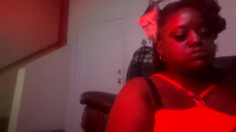 MonniDoll online show from March 3, 2025, 12:16 pm