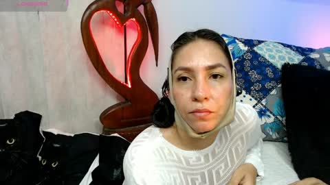 Snapshot of goddessnahi chatting on April 3, 2026, 12:19 am Naih Reyes online show from April 3, 2026, 12:19 am