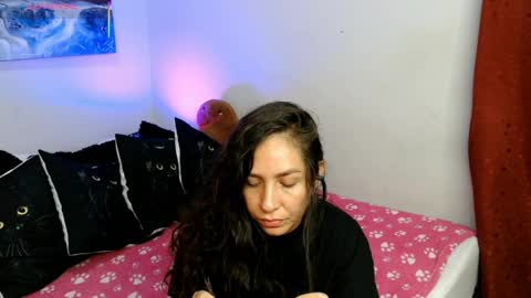 Snapshot of goddessnahi chatting on April 6, 2026, 5:52 am Naih Reyes online show from April 6, 2026, 5:52 am