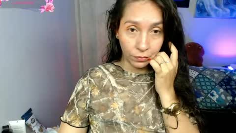 Snapshot of goddessnahi chatting on April 23, 2026, 4:46 am Naih Reyes online show from April 23, 2026, 4:46 am