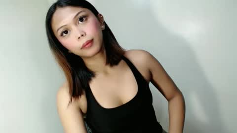 MISS LOVELY online show from April 26, 2026, 11:19 am