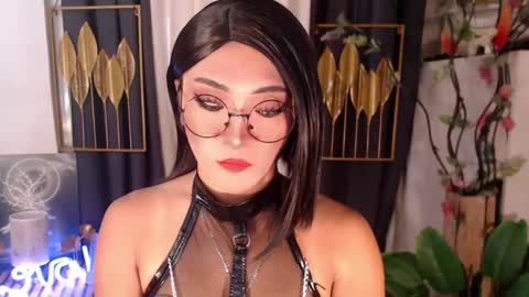 quinnie online show from December 11, 2024, 12:44 am