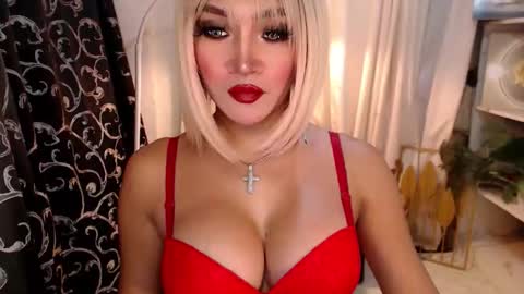 quinnie online show from October 9, 2025, 12:08 am