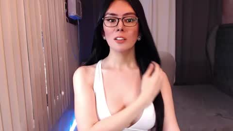 MISS ANGELA online show from July 15, 2026, 11:10 pm