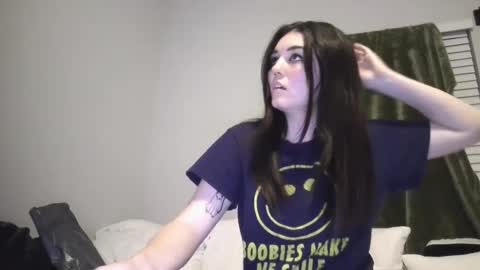 Snapshot of goddessshadowraven chatting on December 5, 2024, 2:53 am Goddess Raven online show from December 5, 2024, 2:53 am